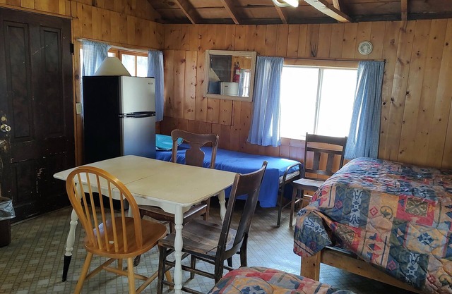 Sportsman Lodge 