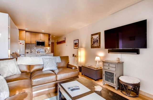 Cedar Lodge 305