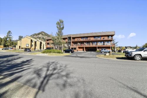 Cedar Lodge 