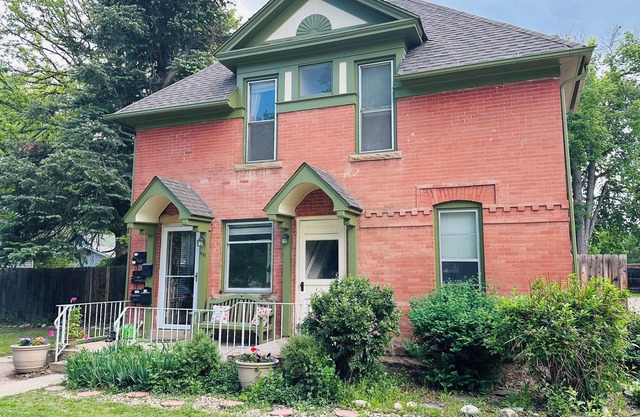 Charming And Gorgeous 1 Bedroom Unit In Old Town