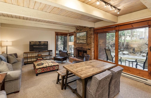 Chateau Eau Claire Unit 20