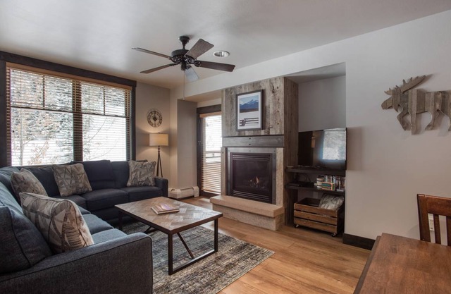 Condo ∙ 2 bedrooms ∙ 6 guests