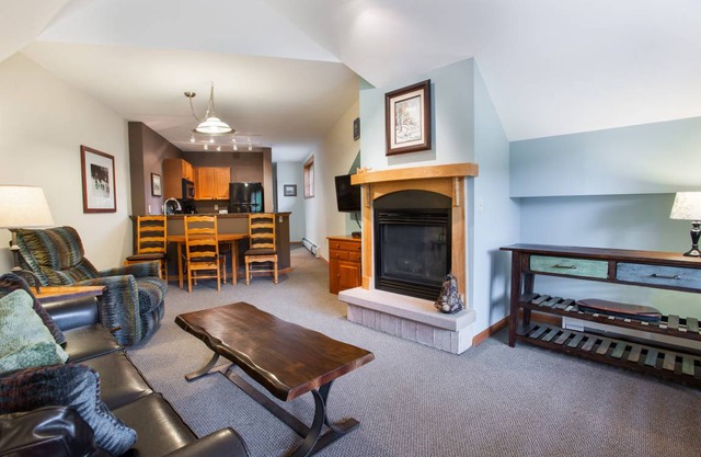 Condo ∙ 2 bedrooms ∙ 6 guests