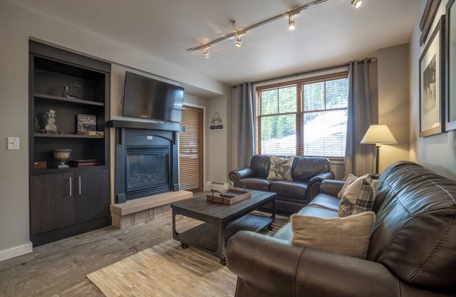 Condo ∙ 2 bedrooms ∙ 6 guests