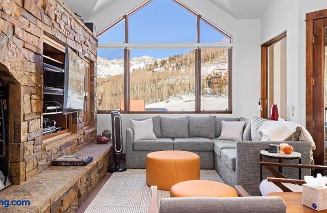 Dakota Place 7