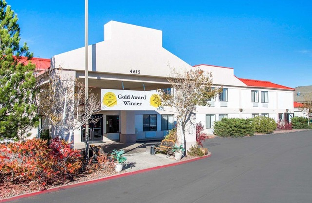 Econo Lodge Pueblo