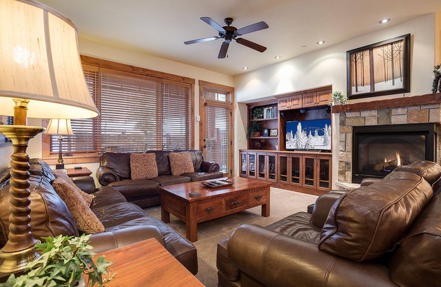 EL5110 | Private Hot Tub | 4 Pools | 10 Hot Tubs | Air Chilling