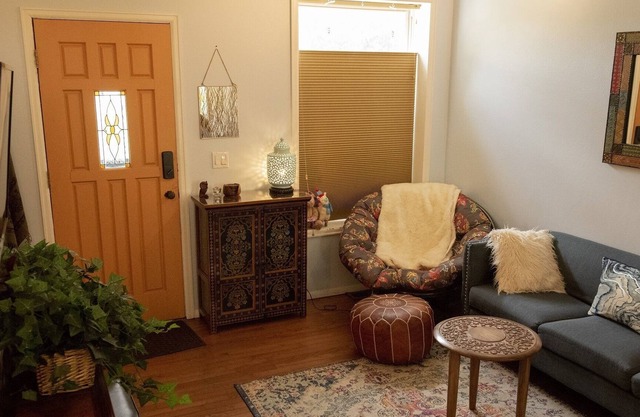 Enjoy, Peaceful Urban Escape in Trendy Capitol Hill, Denver - 30+ day stays only