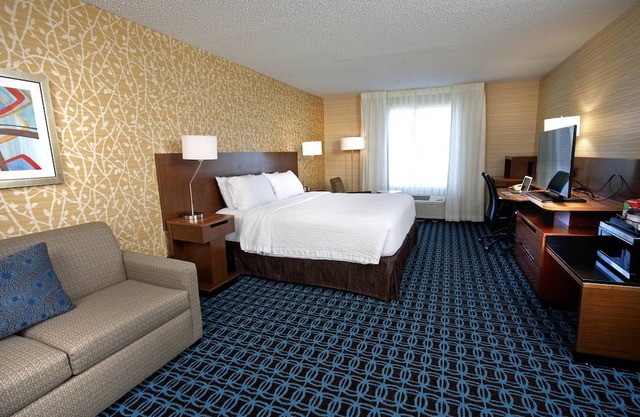 Fairfield Inn and Suites by Marriott Denver Aurora/ Medical Center