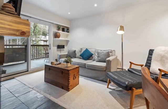 Fallridge 403 - Inviting Two Bedroom