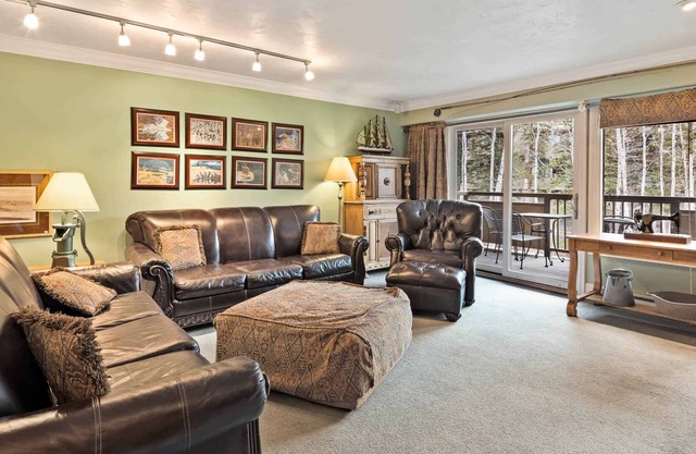 Fallridge 415 - Bright Two Bedroom