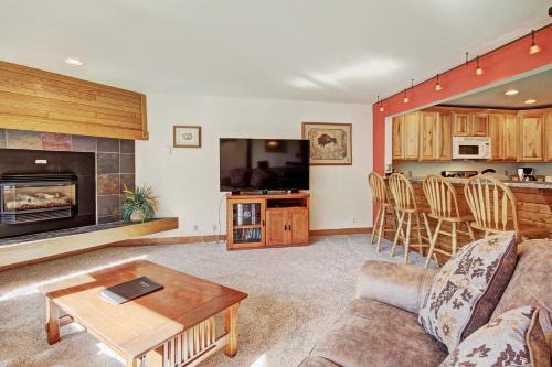 Ffd7 Frostfire Condo