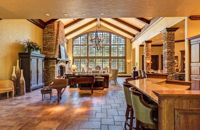 Gold King Retreat