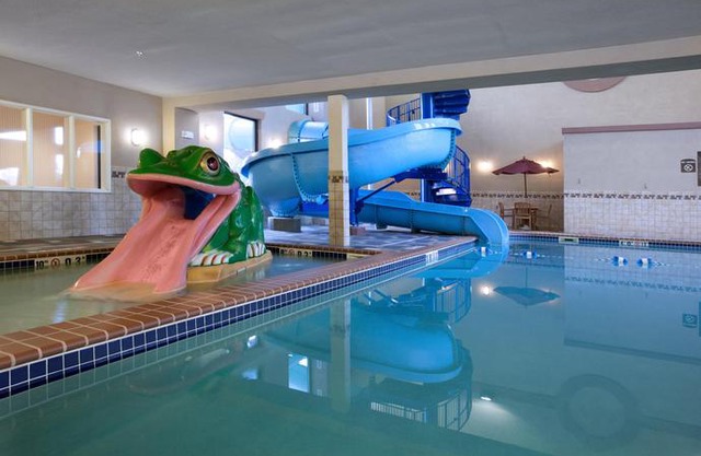 Holiday Inn Express Hotel & Suites Longmont