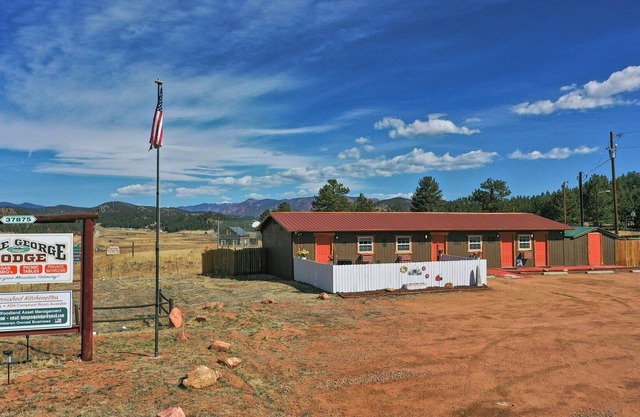 Lake George Lodge Unit 4