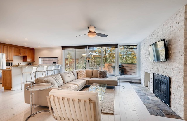 Light and Bright Modern Mountain Residence