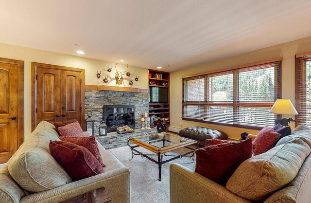 Lion Square Lodge South Vail 