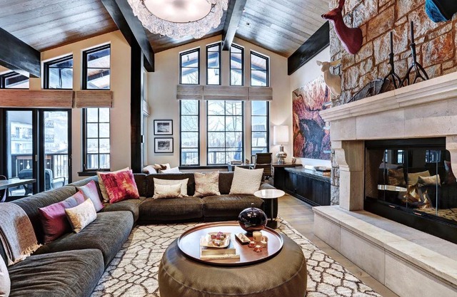 Luxurious Chalet with Private Elevator