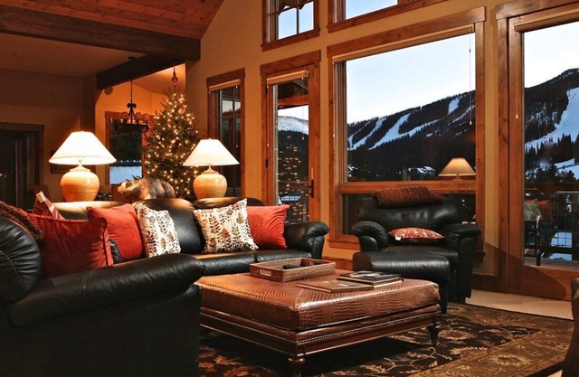 Luxurious Home in the Heart of Old Town with Short Walk to Gondola
