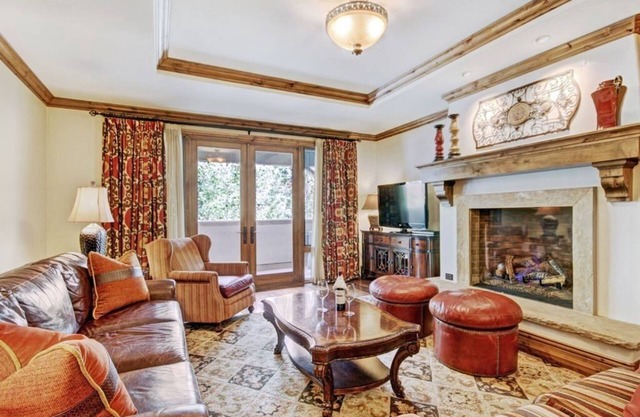 Luxury ski-in/ski-out Arrabelle 1BR residence w/rooftop pool, spa, gym & more!