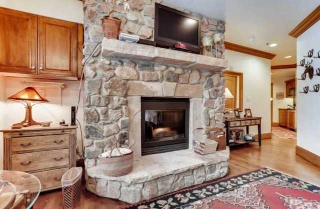Mccoy Peak Lodge 