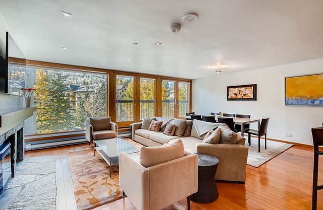 Modern Mountain Oasis