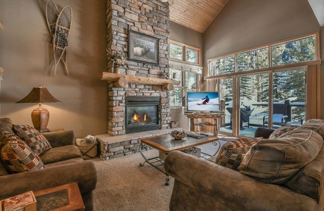 Northstar 1964 by SummitCove Lodging