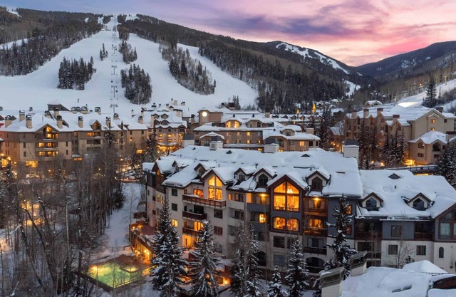 Oxford Court 210 - Upscale Mountain Elegance