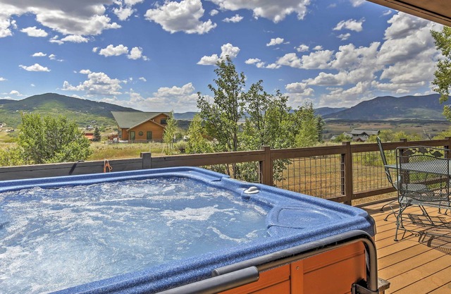 Private Steamboat Springs Home w/Hot Tub+Mtn Views