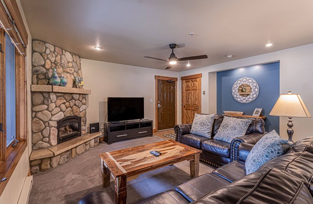Relaxed Comfort in a Prime Location – The Pines at Ore House!