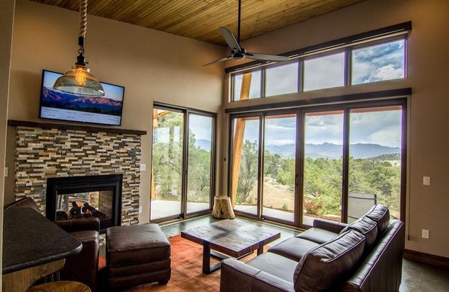 Royal Gorge Cabins