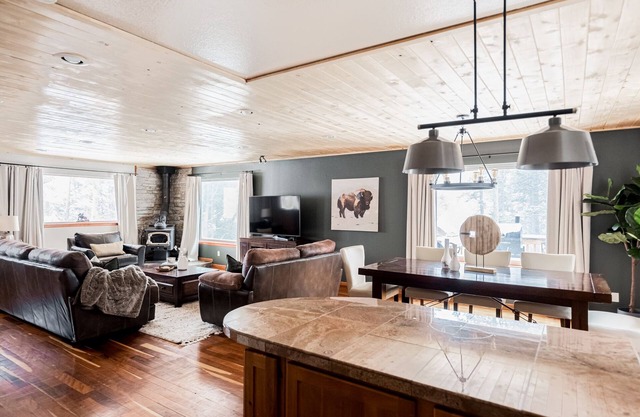 Rustic Rocky Mountain Retreat | St. Mary’s Glacier