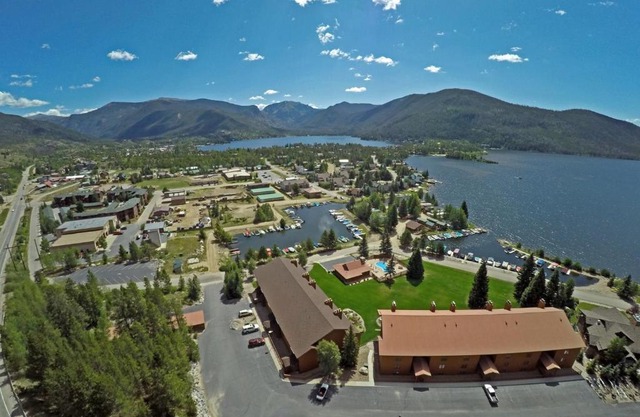 Shadow Mountain Yacht Club #2 Condo