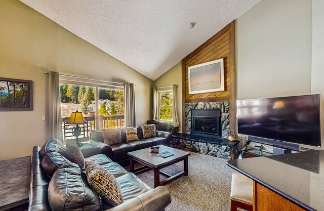 Ski-in/out condo with pool, hot tub - steps to Snowflake Lift