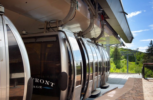 Ski-In/Ski-Out Base of Riverfront Express Gondola +Premium Amenities, 2-Bedroom
