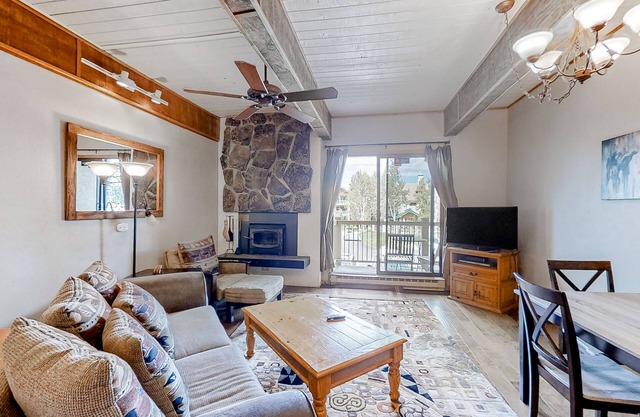 Ski-in/Ski-Out, Outdoor Pool, Hot Tub, Tennis, Sauna, & Gym