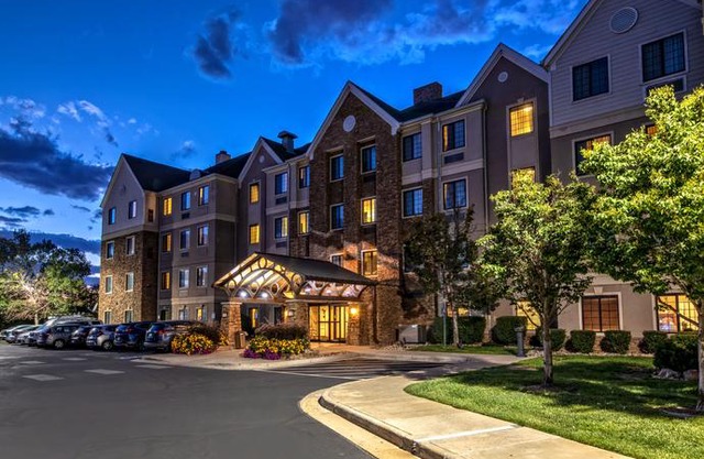 Staybridge Suites Denver - Cherry Creek