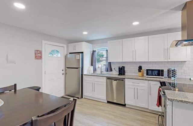Updated 3-Bed Ranch w/King Beds, Yard & Smart TVs on Corner Lot