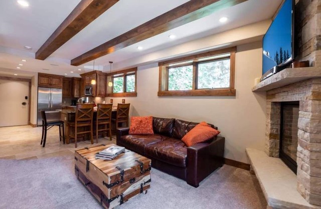 # Villa Cortina Vail Village, Walk To Lifts, Outdoor Heated Pool