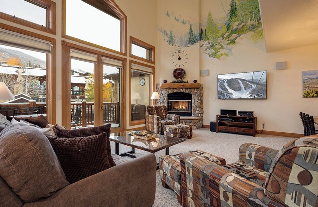 X2741 | Spacious Townhome | Pool/Hot Tub | Views | Winter Shuttle