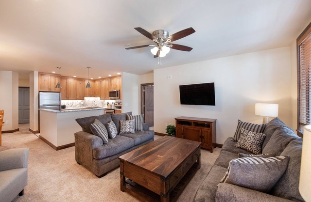 Spectacular Zephyr Mountain Lodge Village 
