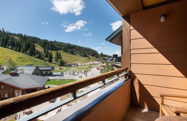 Zephyr Mountain Lodge Ski Slope 