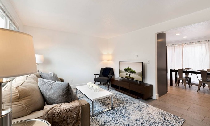 Loveland House | 100 m² House ∙ 2 bedrooms ∙ 6 guests