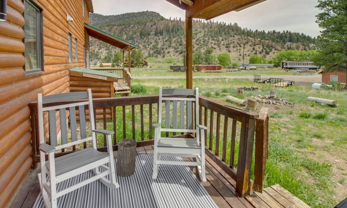 Ponderosa Pines Apartment | 102 m² Apartment ∙ 2 bedrooms ∙ 8 guests