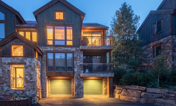 Mountain Village Condo | 102 m² Condo ∙ 1 bedroom ∙ 6 guests