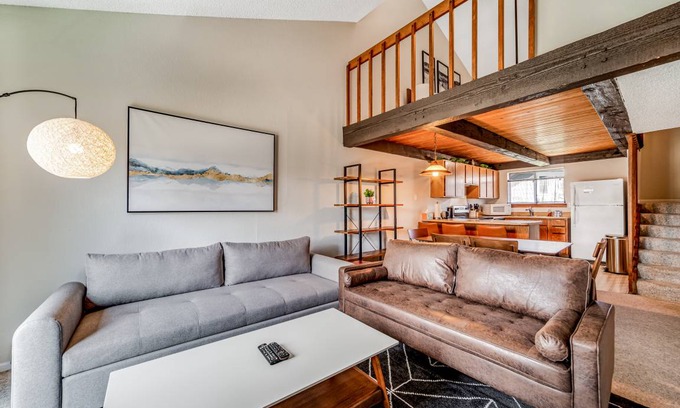 Fraser Condo | 107 m² Condo ∙ 2 bedrooms ∙ 8 guests