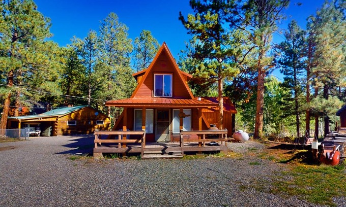 Ponderosa Pines House | 107 m² House ∙ 3 bedrooms ∙ 6 guests