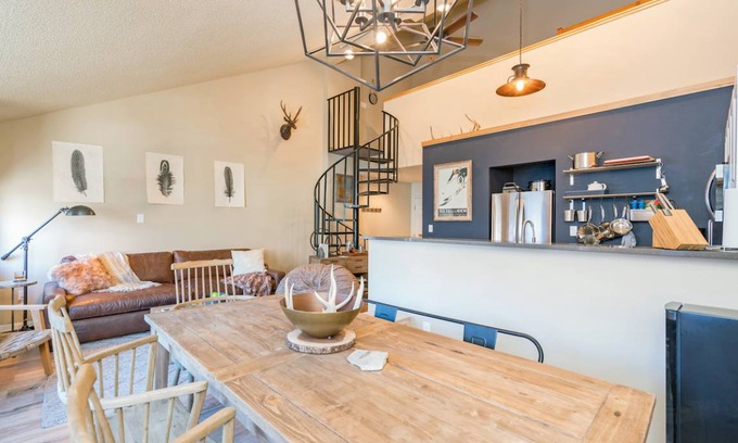 Telluride Condo | 112 m² Condo ∙ 2 bedrooms ∙ 6 guests
