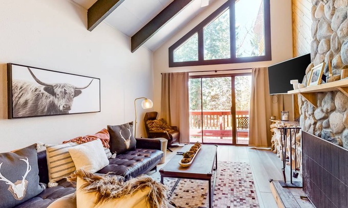 Baldy Mountain House | 122 m² Maisonette ∙ 3 bedrooms ∙ 8 guests