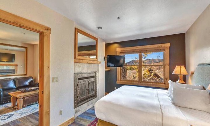 Mountain Village Apartment | 130 m² Apartment ∙ 1 bedroom ∙ 4 guests